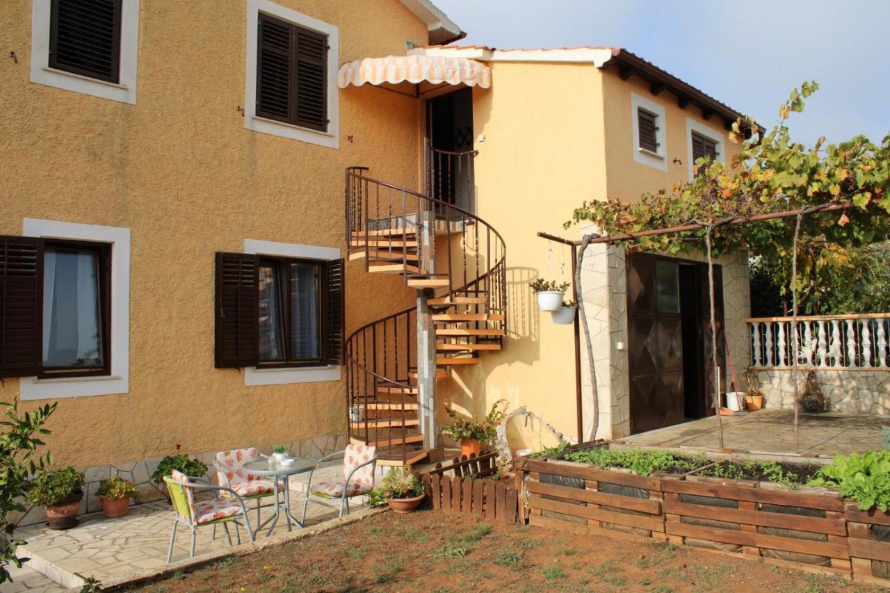 Lily'S Lovely Apartments Fazana Exterior photo