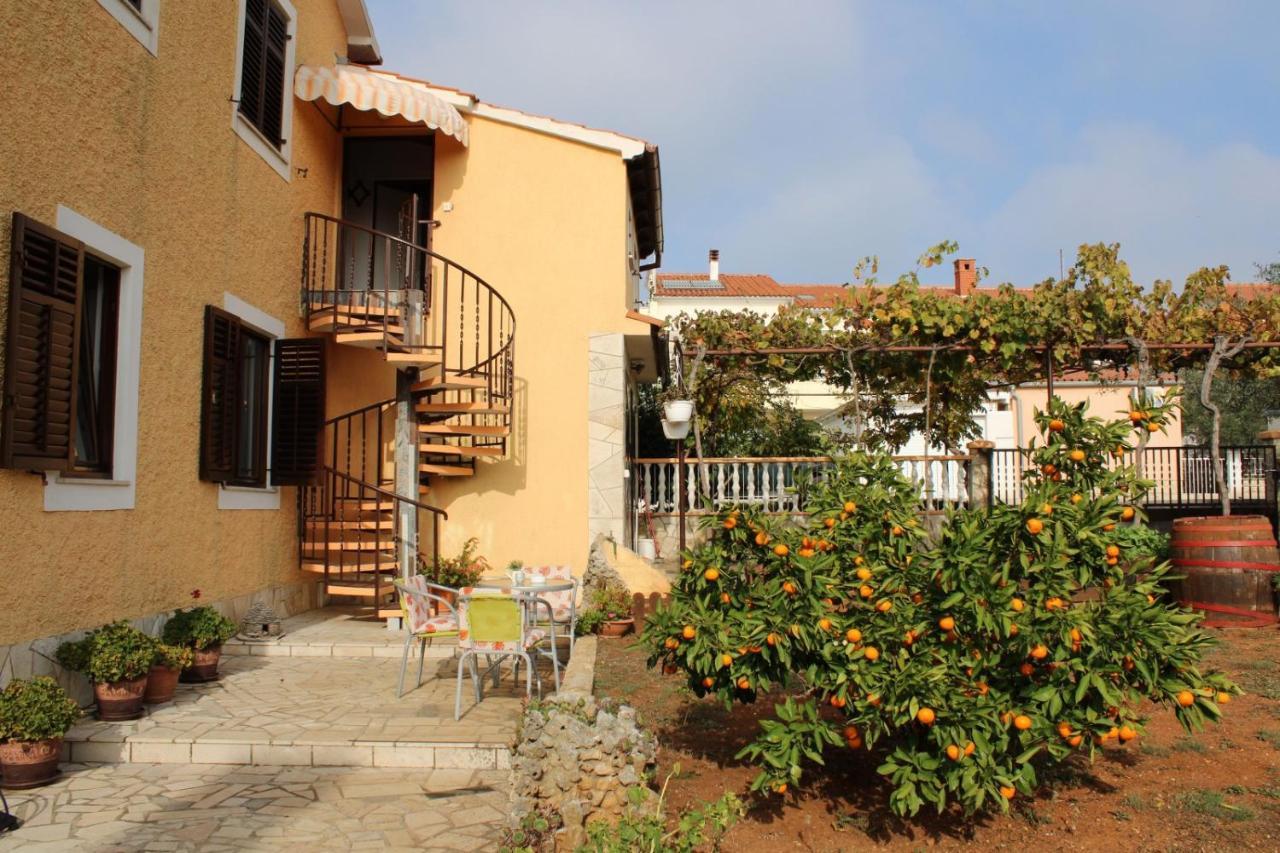 Lily'S Lovely Apartments Fazana Exterior photo