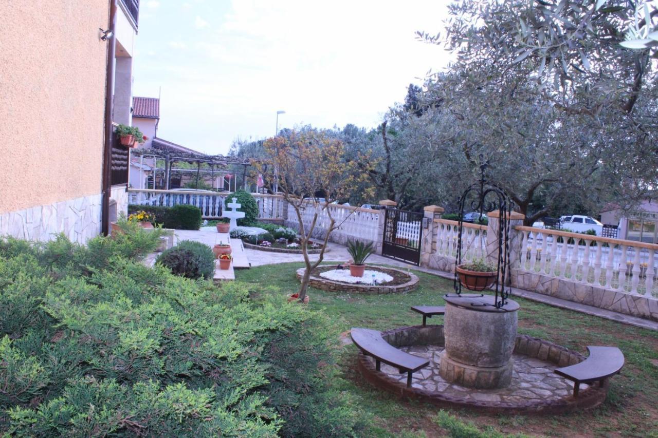 Lily'S Lovely Apartments Fazana Exterior photo